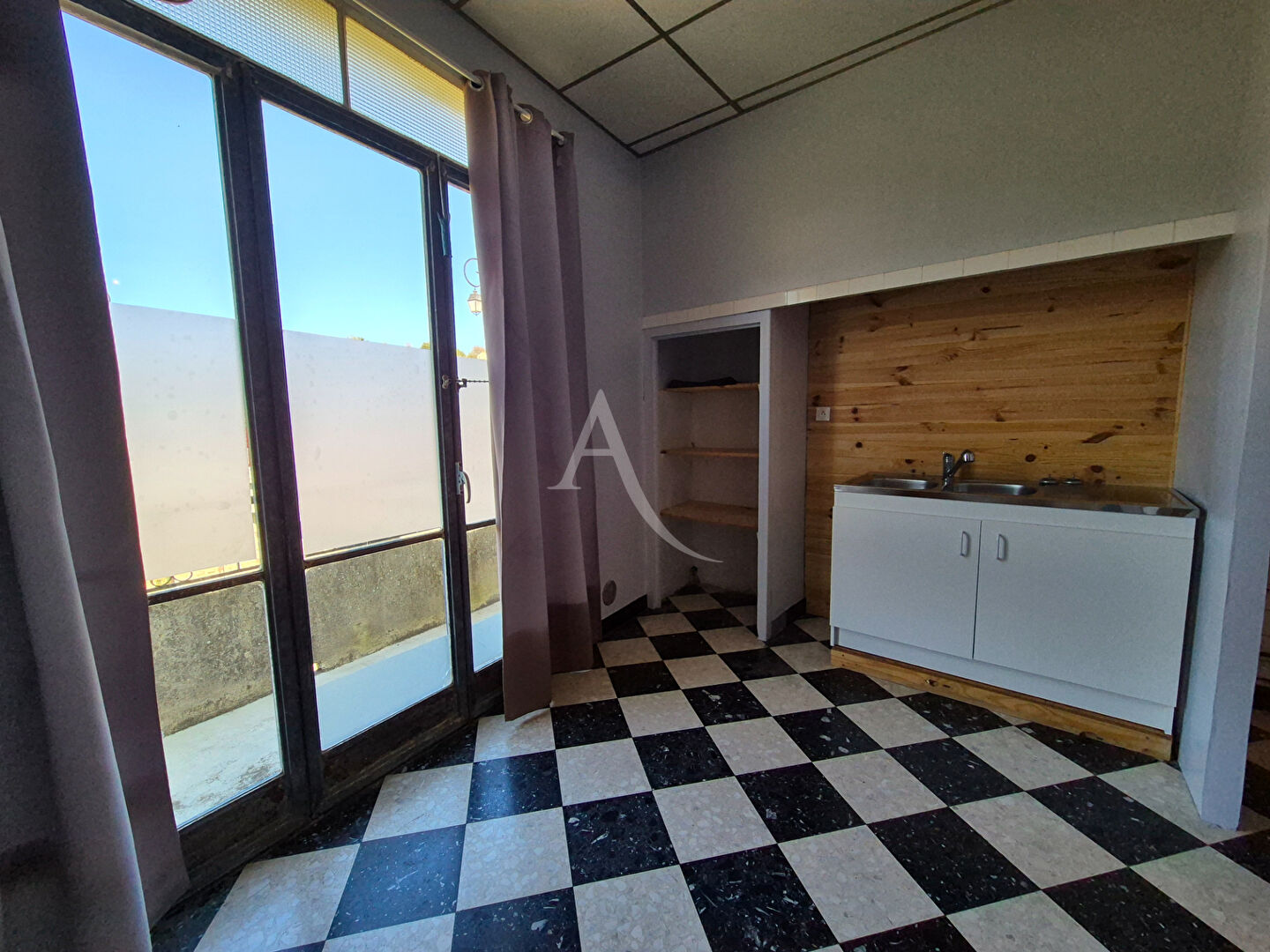 Photo LOCAL ENTRE LIMOUX ET CARCASSONNE image 4/6