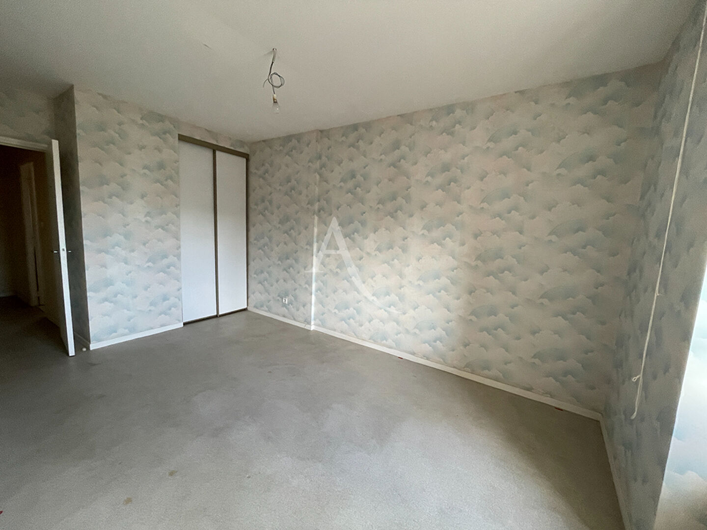 Photo Charmante maison de village avec local commercial 4 pièce(s) 184 m2 image 4/6