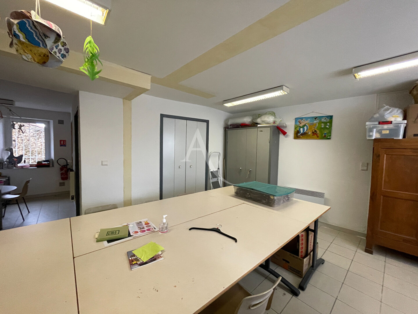 Photo Charmante maison de village avec local commercial 4 pièce(s) 184 m2 image 6/6