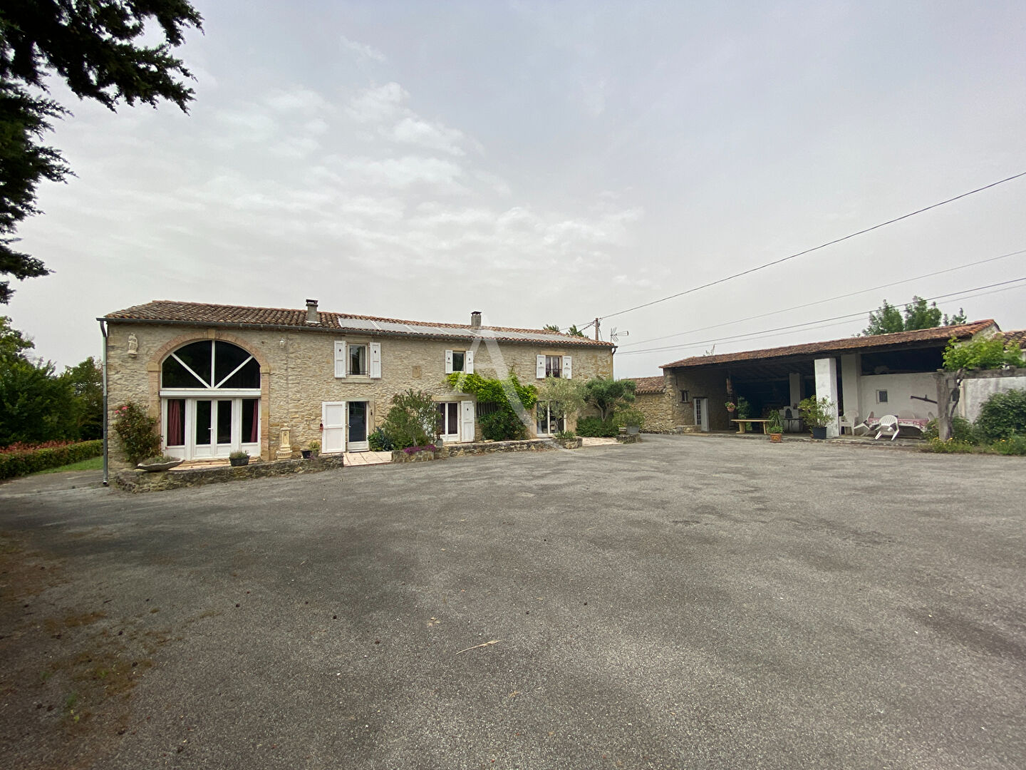 Photo Corps de ferme Orsans 14 pièce(s) 362.22 m2 image 2/6