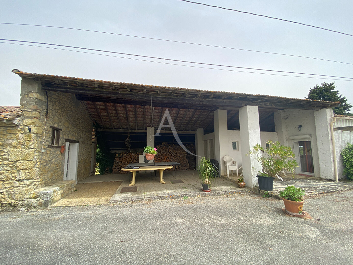 Photo Corps de ferme Orsans 14 pièce(s) 362.22 m2 image 3/6