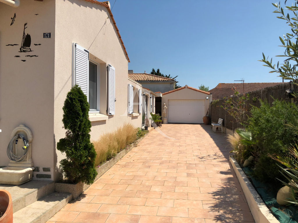 Maison à Vendre Saint Hilaire De Riez Maison Saint Hilaire De Riez 5 pièce(s) 100 m2 Saint-Hilaire-de-Riez 85270