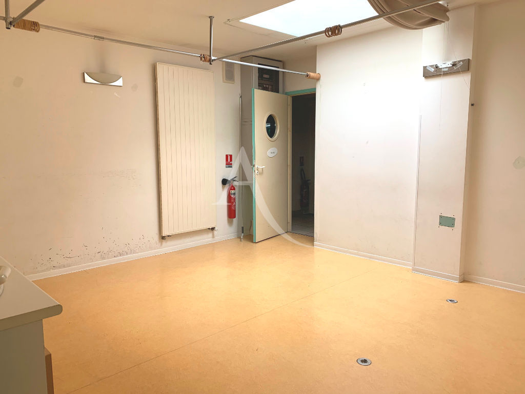 Photo LE FENOUILLER - 260m²  - très rare ! image 6/6