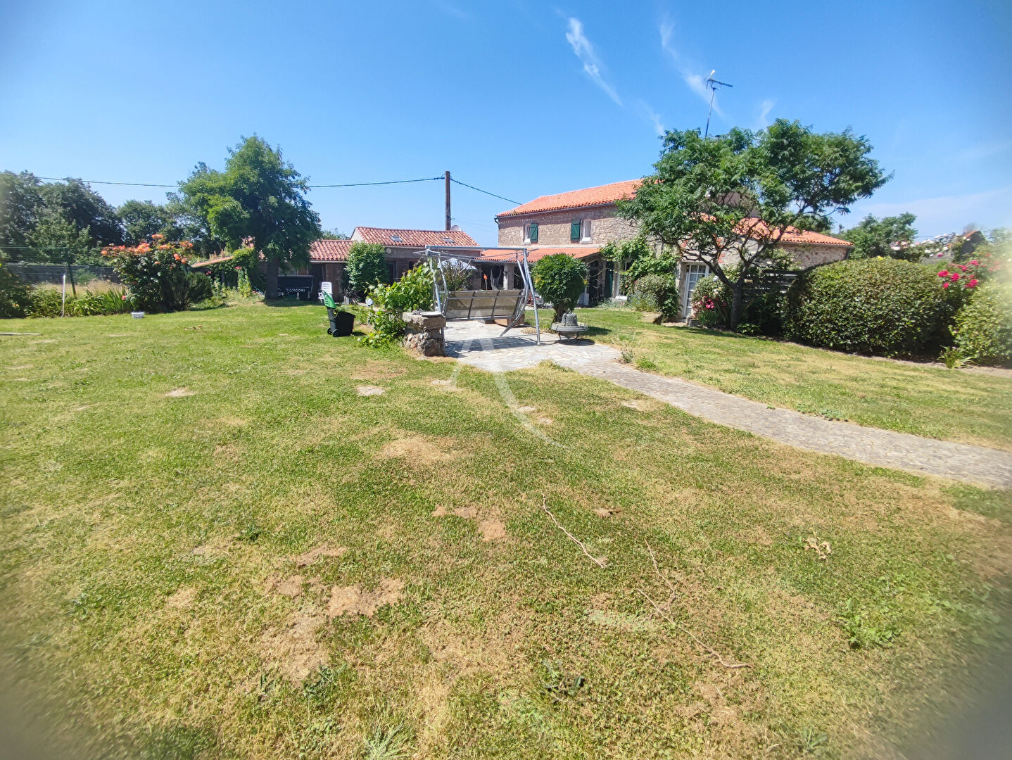 Agence immobilière de SARL L'IMMOBILIERE 2000