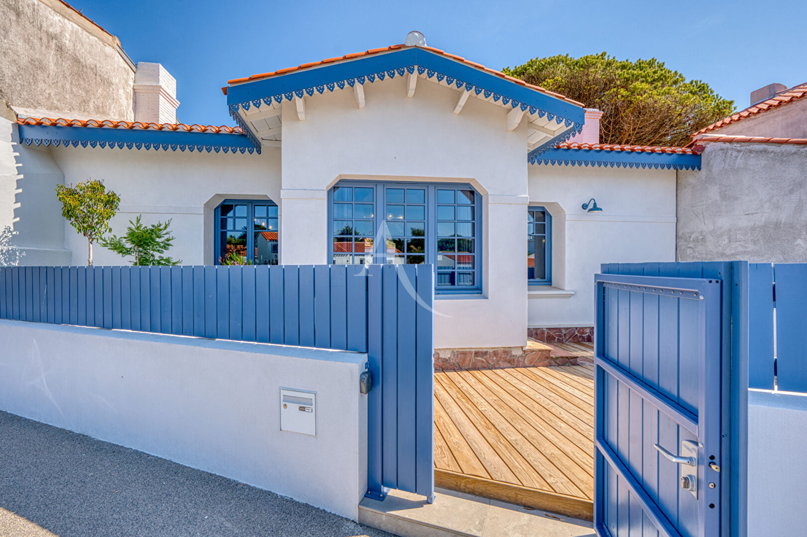 Agence immobilière de L'ADRESSE  IMMO 2000 - L'ADRESSE IMMO 2000 Transaction