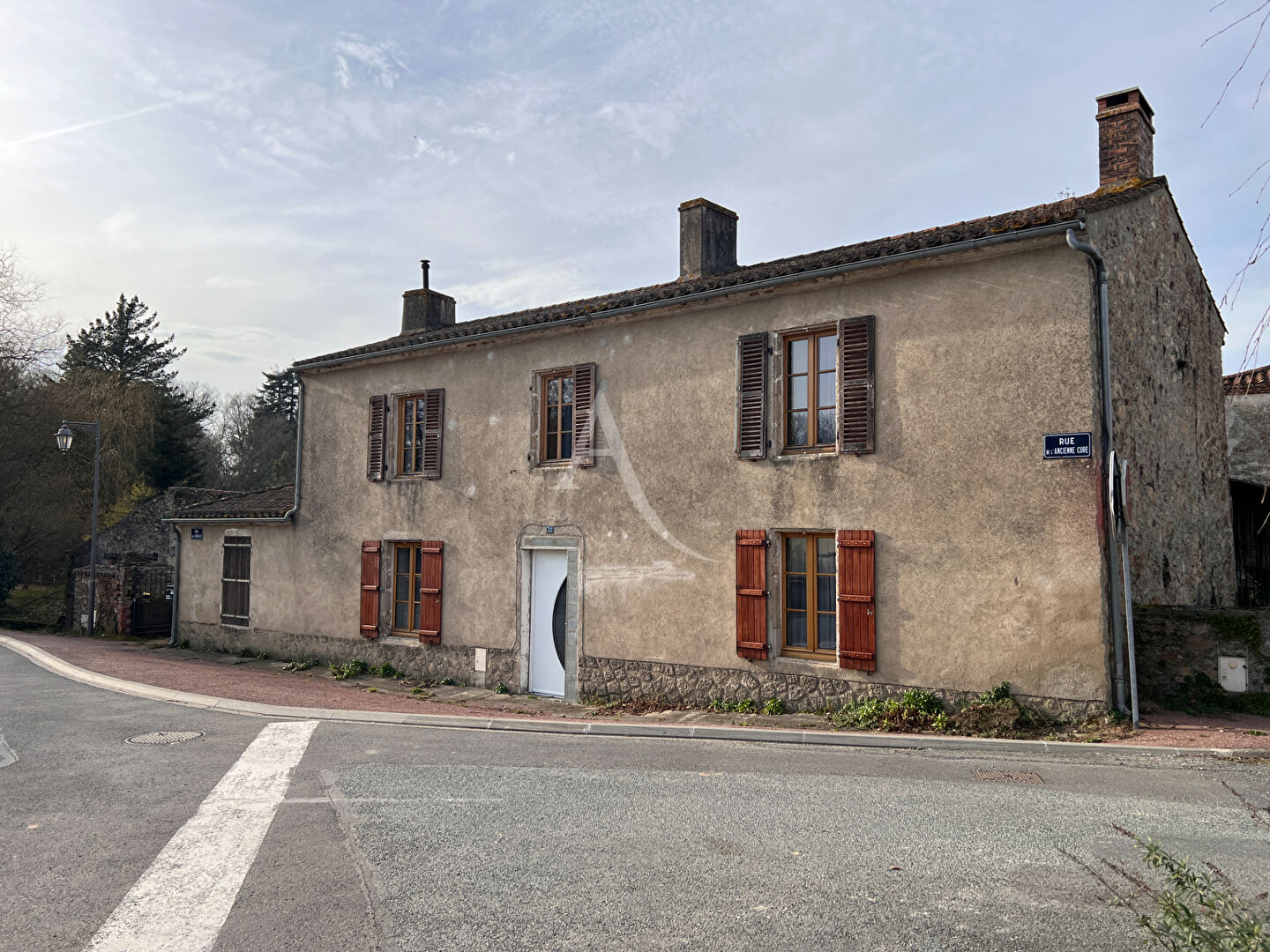 Agence immobilière de SARL L'IMMOBILIERE 2000