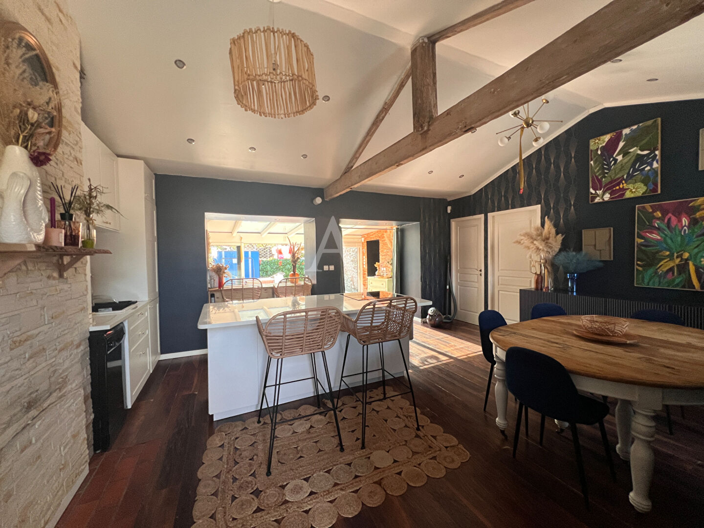 Agence immobilière de SARL L'IMMOBILIERE 2000