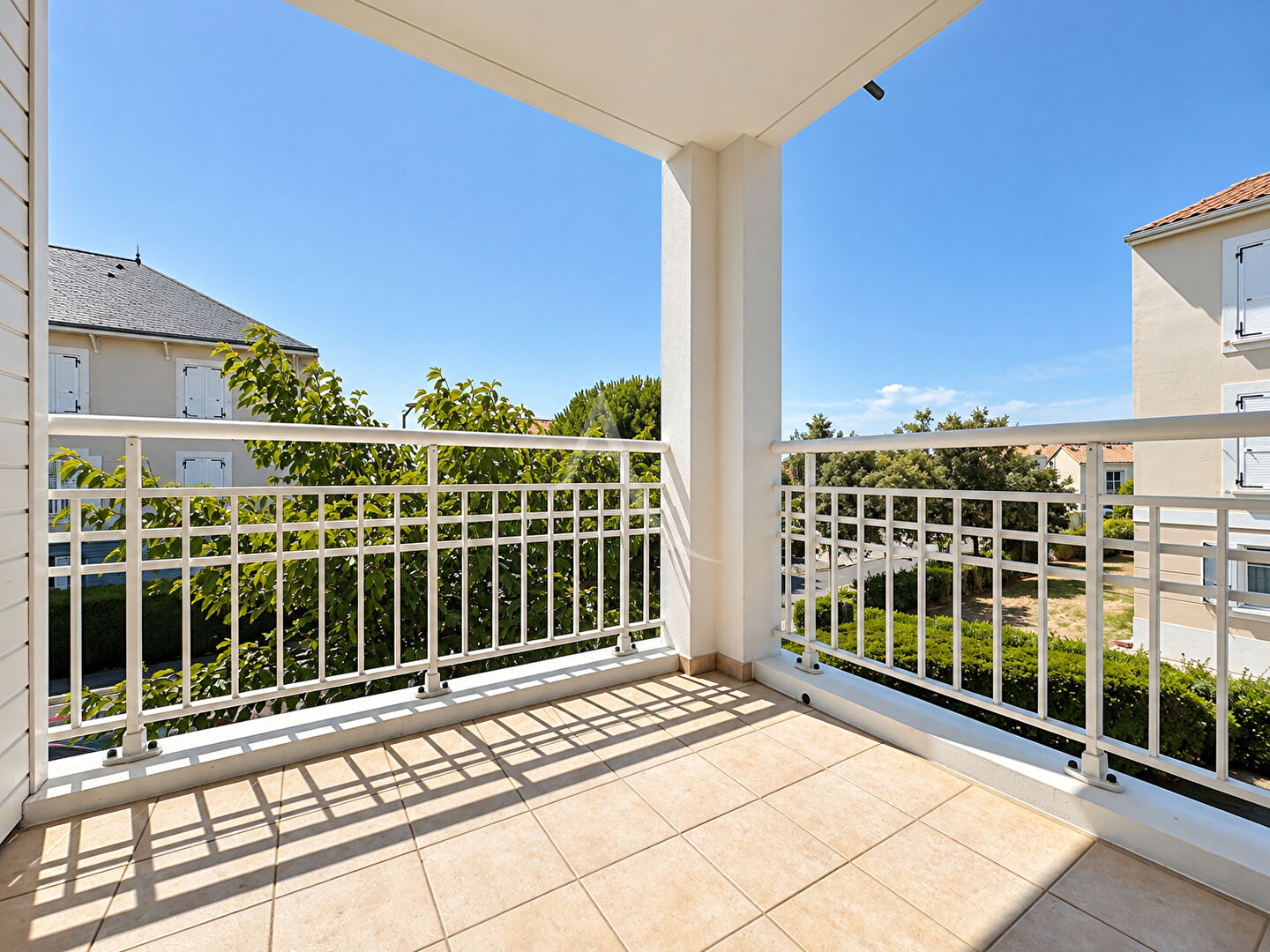 Agence immobilière de L'ADRESSE  IMMO 2000 - L'ADRESSE IMMO 2000 Transaction