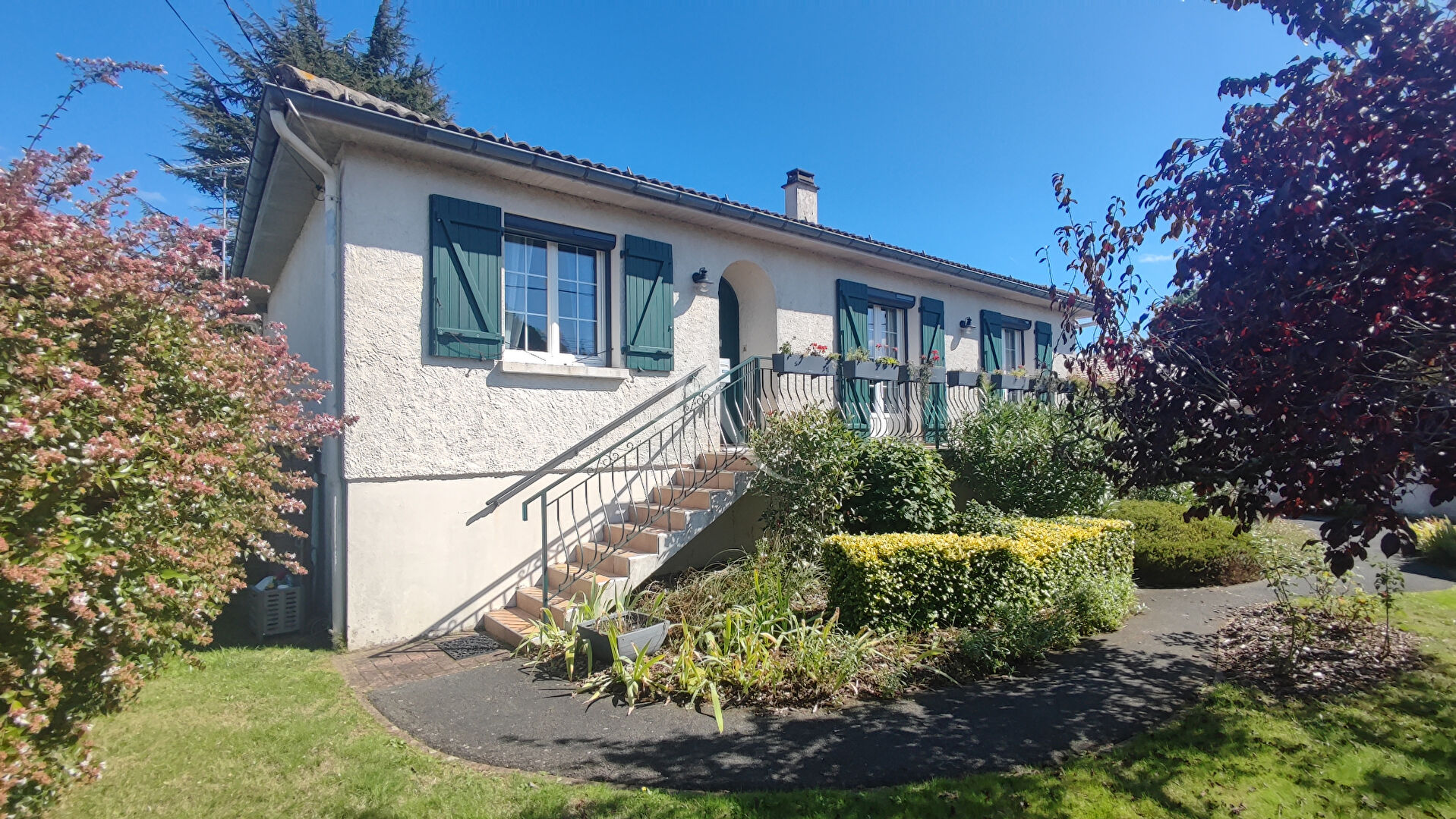 Agence immobilière de SARL L'IMMOBILIERE 2000