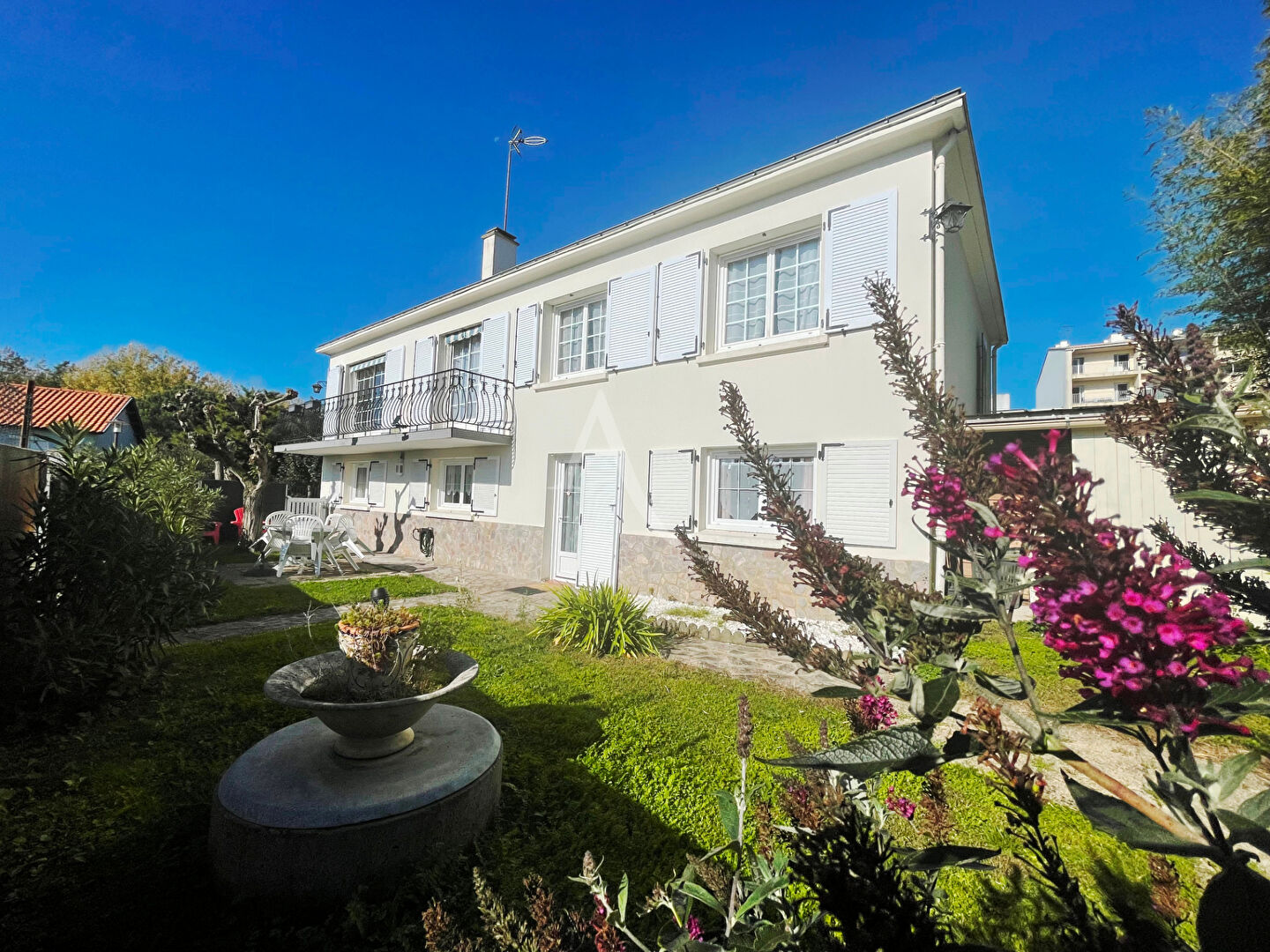 Agence immobilière de L'ADRESSE  IMMO 2000 - L'ADRESSE IMMO 2000 Transaction