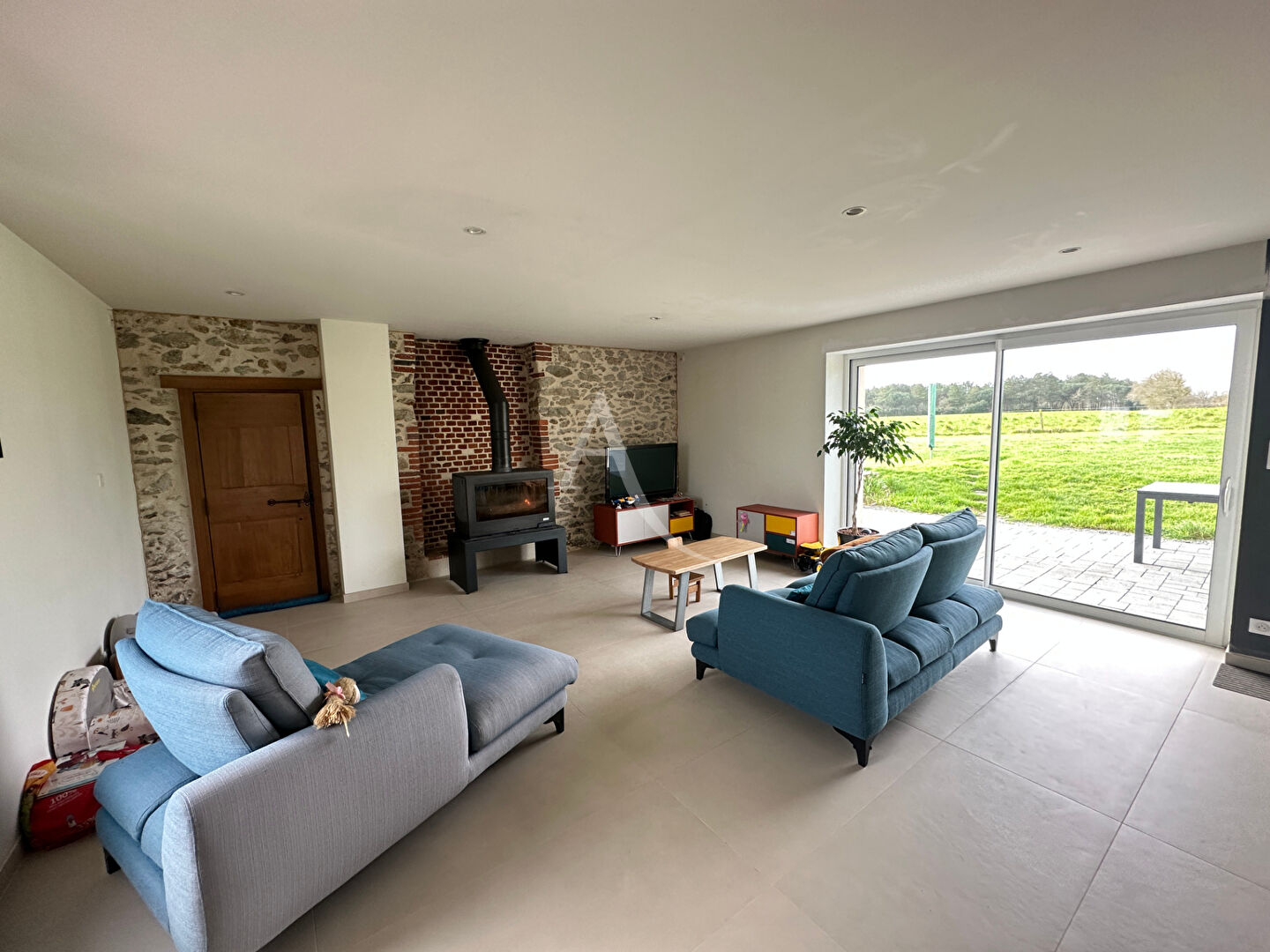 Agence immobilière de SARL L'IMMOBILIERE 2000