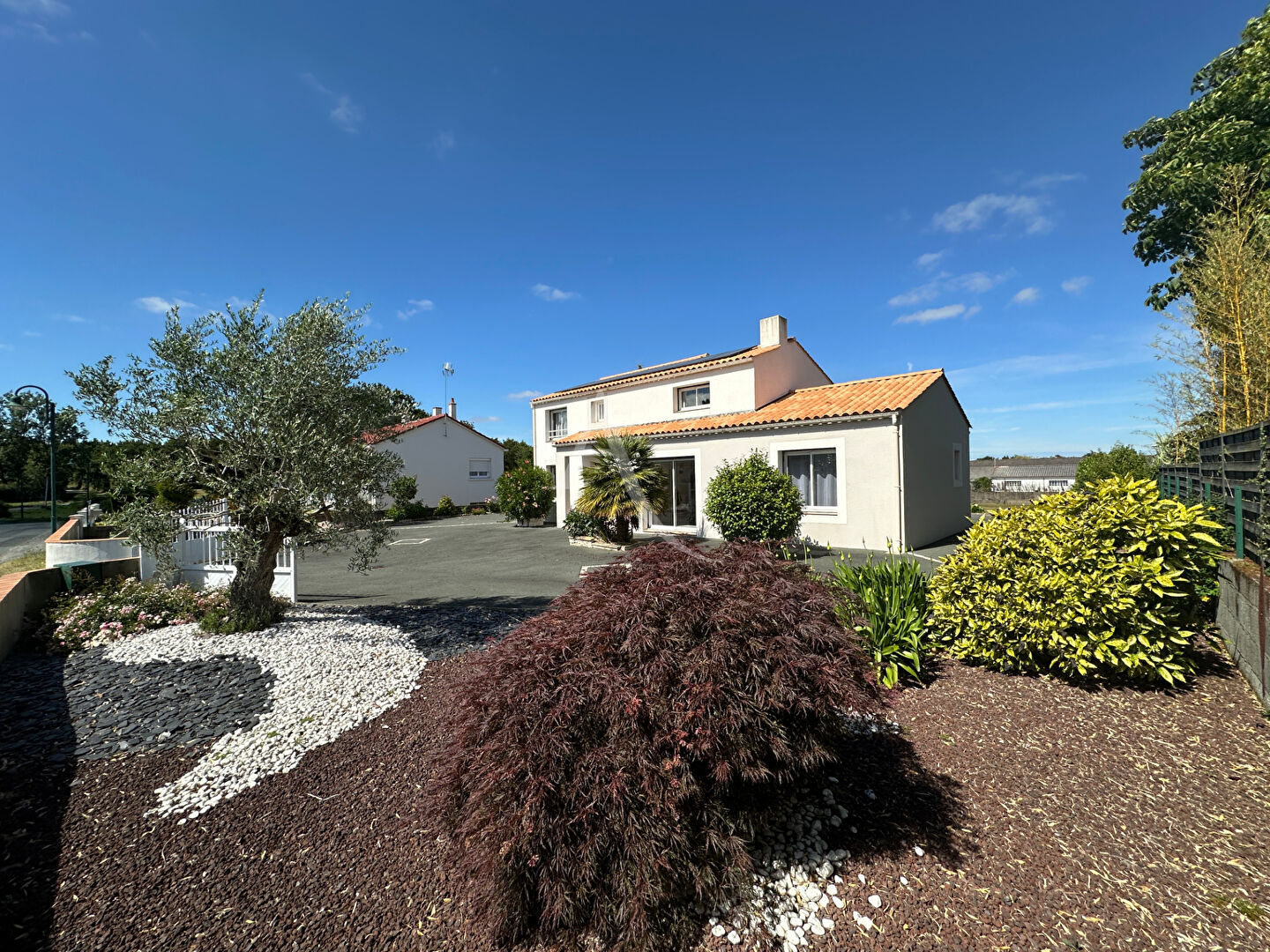 Agence immobilière de SARL L'IMMOBILIERE 2000