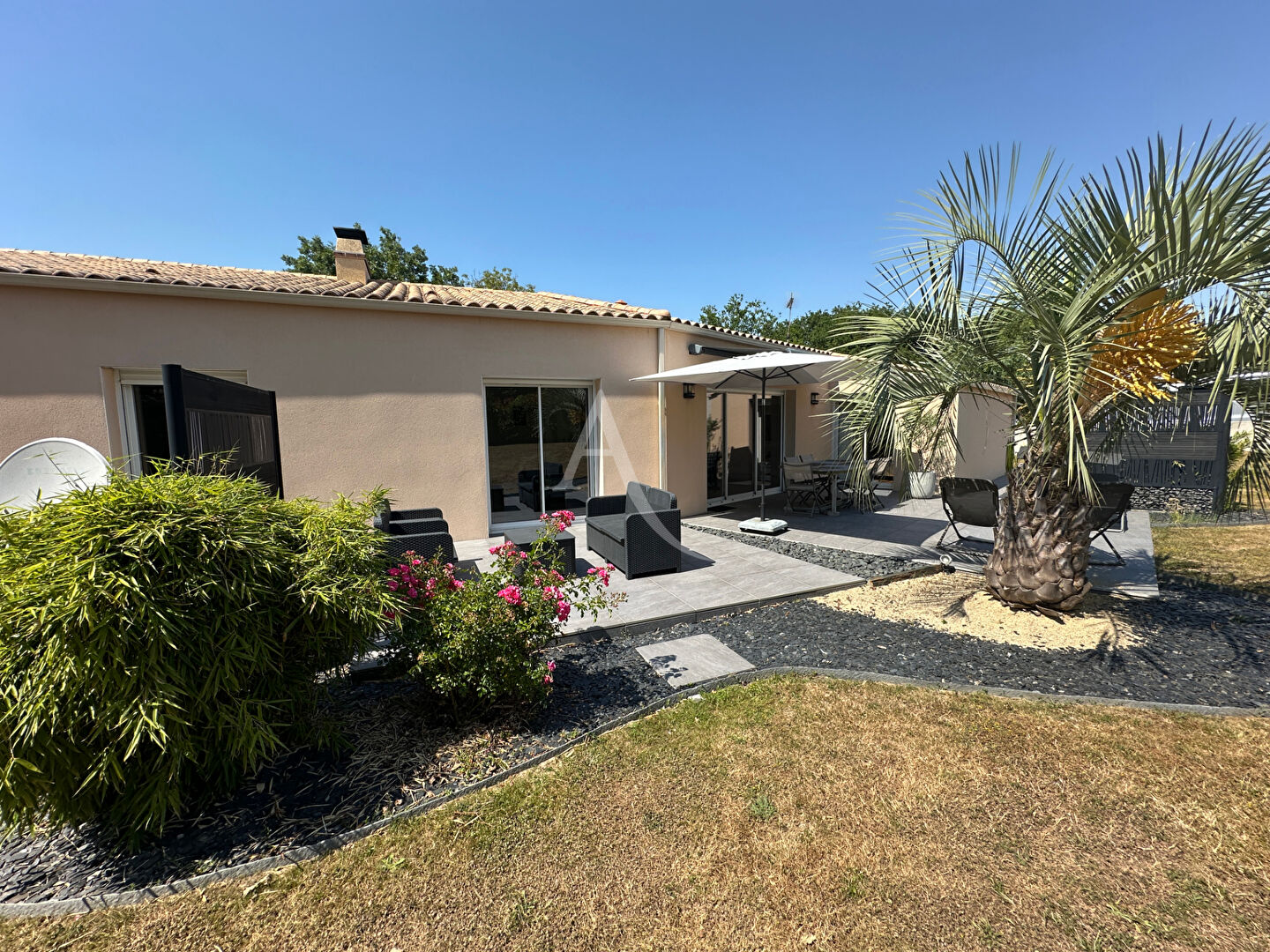Agence immobilière de SARL L'IMMOBILIERE 2000