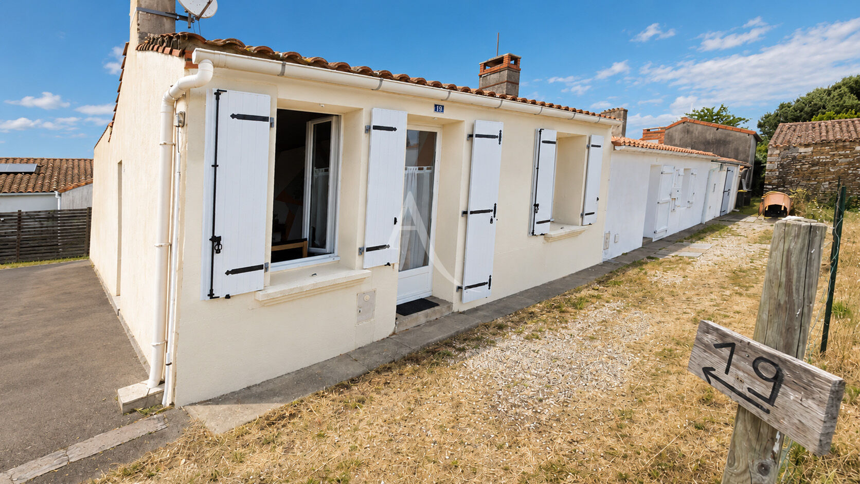 Maison  à L Aiguillon Sur Vie 3 pièces  en plein centre, proche tous commerces