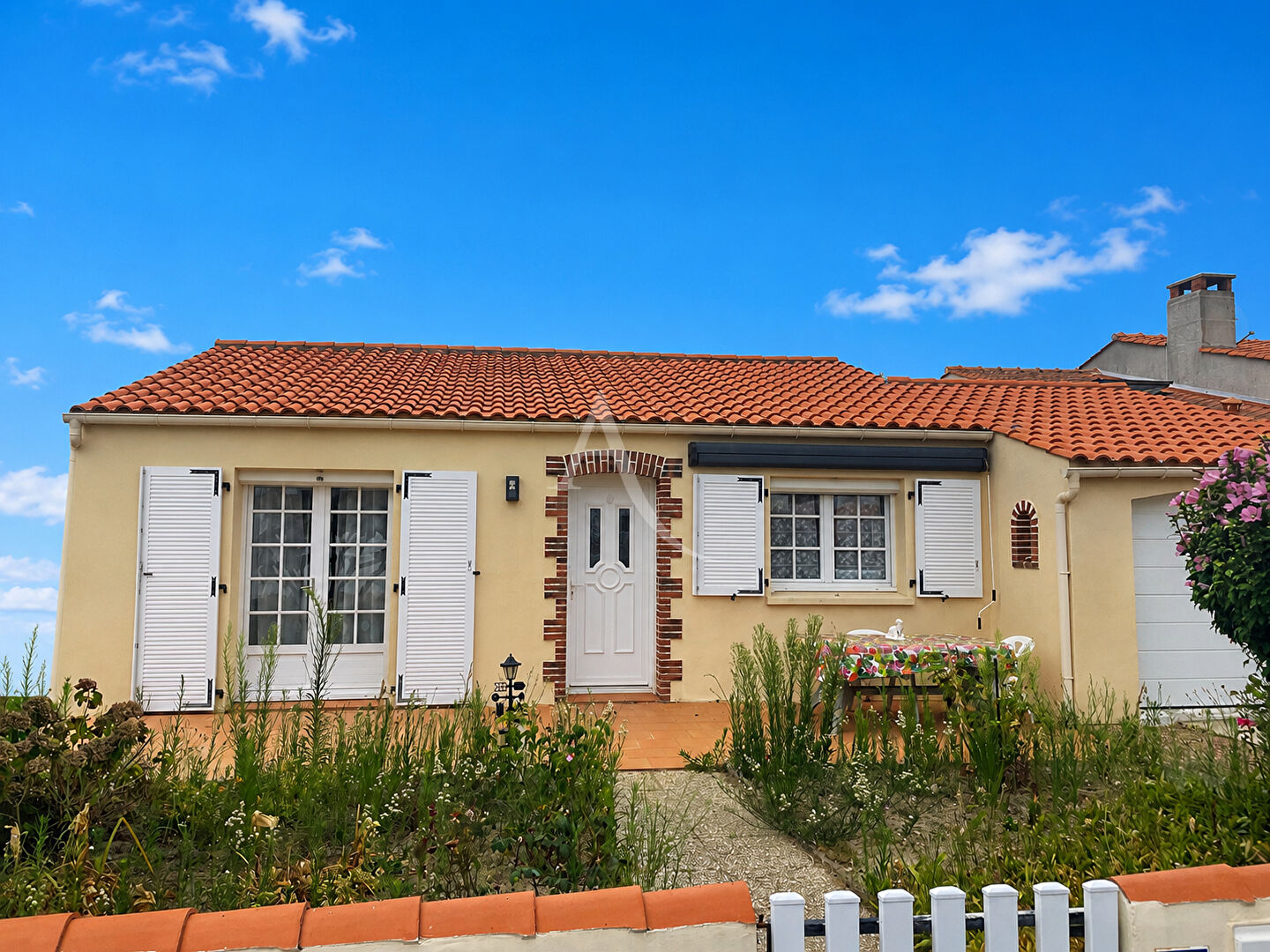 Agence immobilière de L'ADRESSE  IMMO 2000 - L'ADRESSE IMMO 2000 Transaction