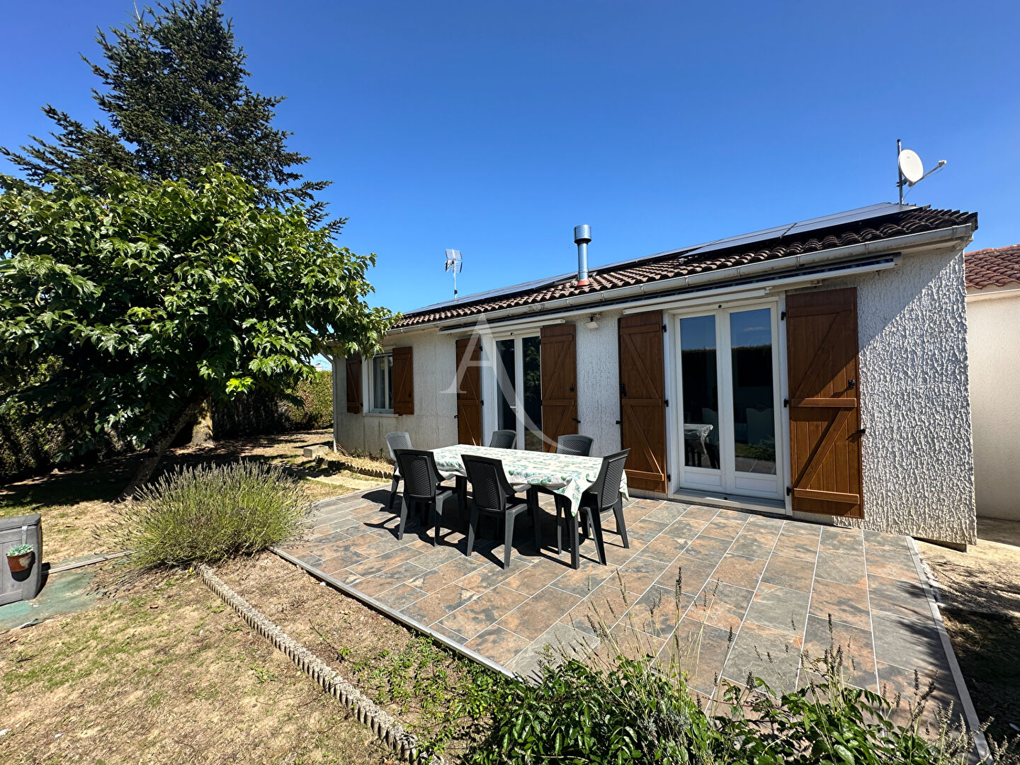 Agence immobilière de SARL L'IMMOBILIERE 2000