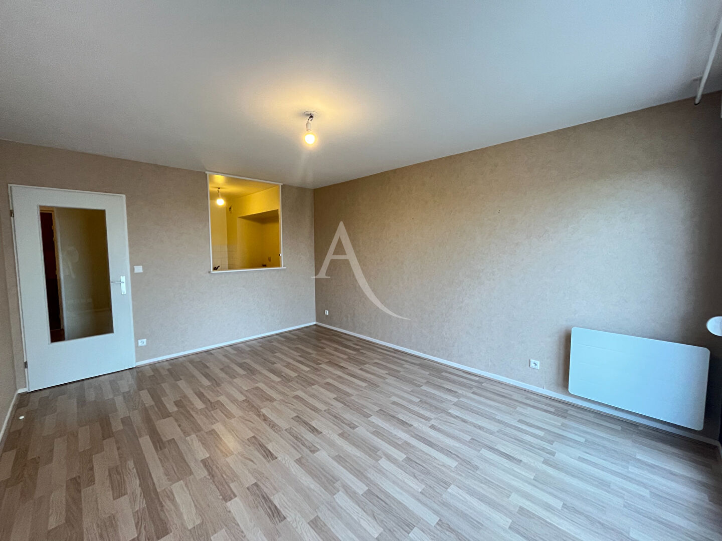 TYPE 2, REIMS - PROCHE CENTRE ET NEOMA