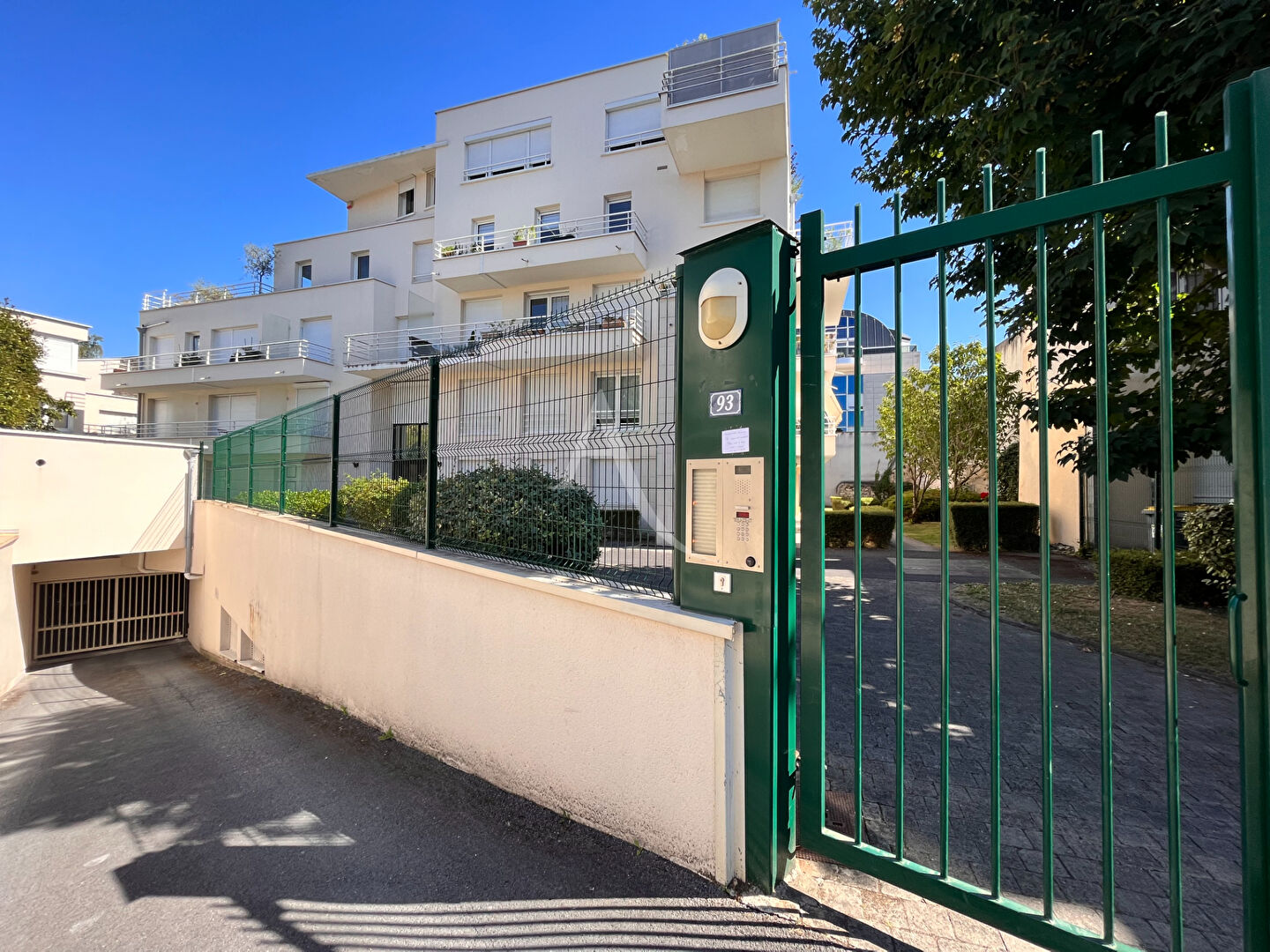 Agence immobilière de L'Adresse DREUX IMMOBILIER - DREUX IMMOBILIER