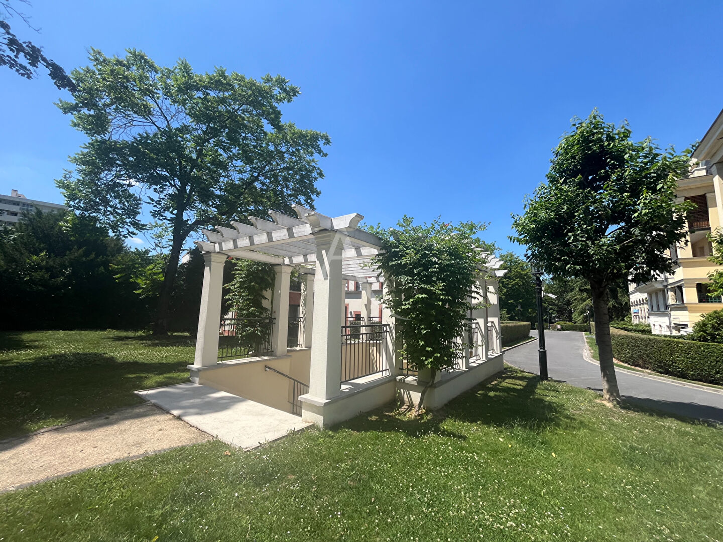 Agence immobilière de L'Adresse DREUX IMMOBILIER - DREUX IMMOBILIER