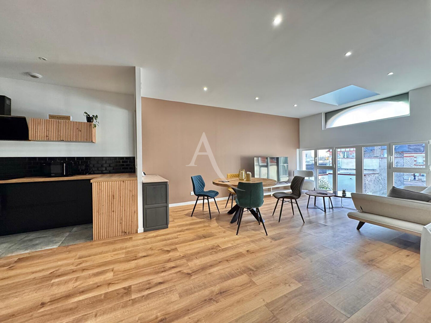 TYPE 4 , BETHENY - CENTRE