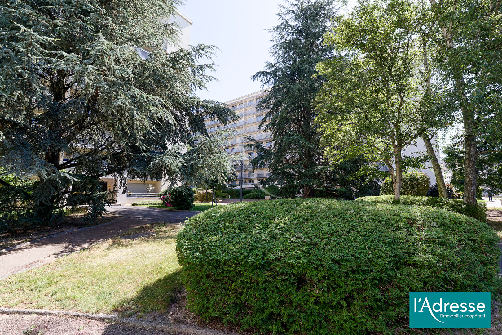 Agence immobilière de L'Adresse DREUX IMMOBILIER - DREUX IMMOBILIER