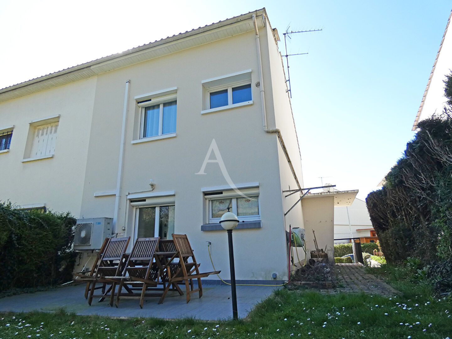 Agence immobilière de L'Adresse  SOPATRIM - L'ADRESSE SOPATRIM