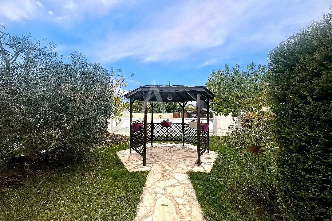 Maison Neuilly Sur Marne 4 pièce(s)