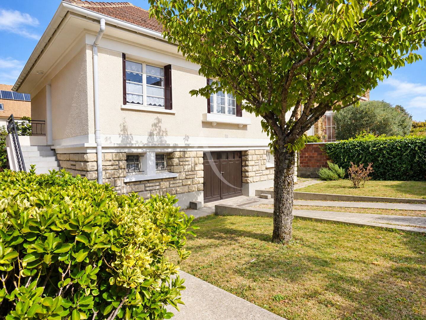 Agence immobilière de L'Adresse  SOPATRIM - L'ADRESSE SOPATRIM