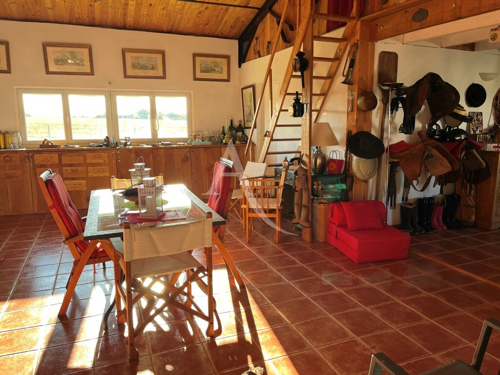 Photo EN VENTE - Proche LA GUERCHE -  MAISON ATYPIQUE - Ancienne usine réaménagée en habitation 3 chambres terrain de 2600 m² image 3/6