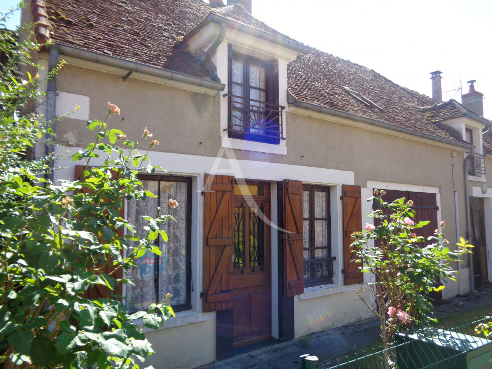 EN VENTE - 10 mn  PREMERY - 2 H  PARIS - Maison 2 Chambres bureau (possible + ) . Terrain et potager