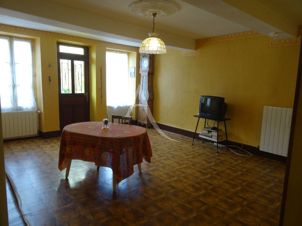 Photo EN VENTE - 10 mn  PREMERY - 2 H  PARIS - Maison 2 Chambres bureau (possible + ) . Terrain et potager image 3/6