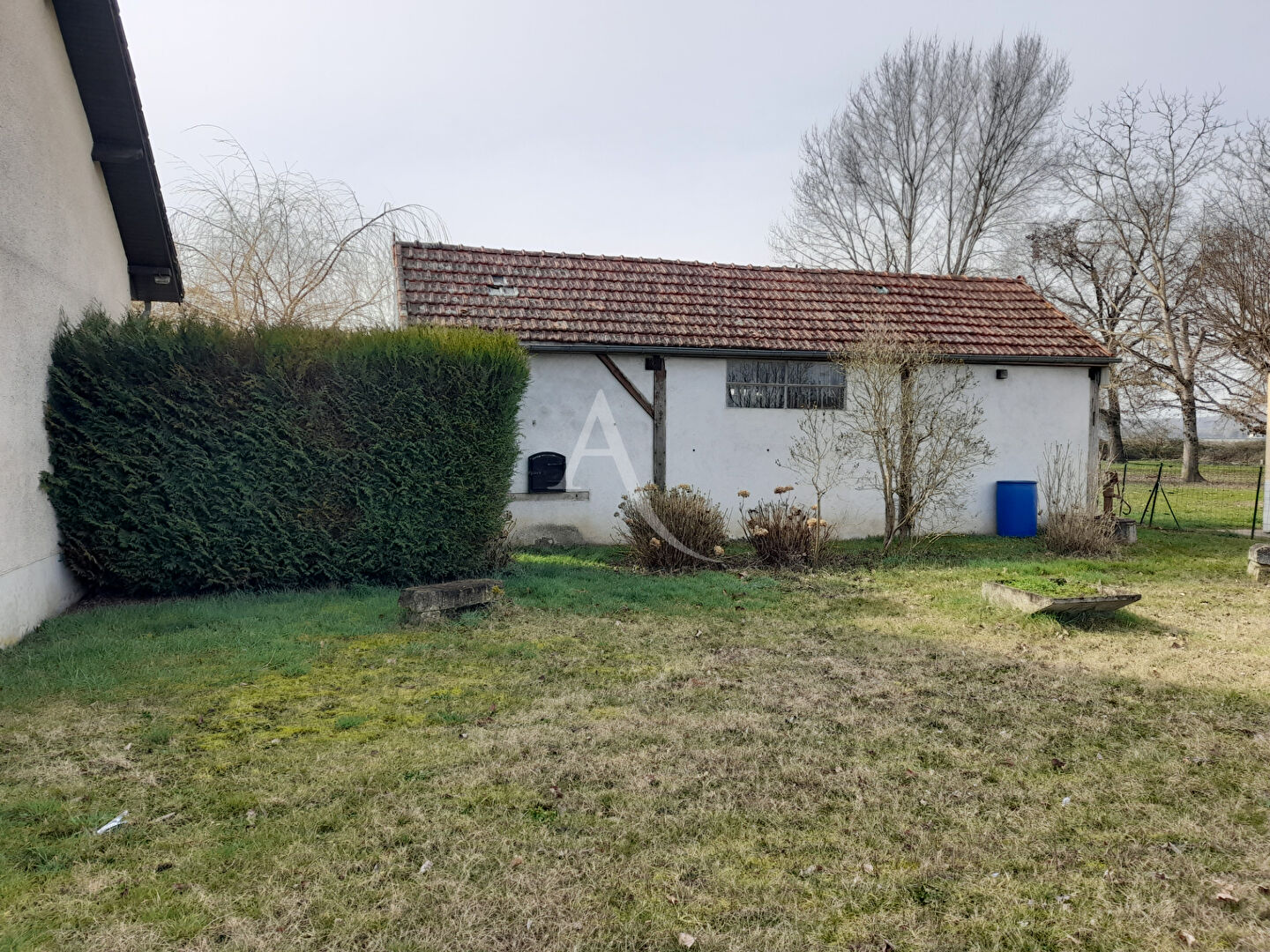 Photo En vente COURS-LES-BARRES  - MAISON DE PLAIN-PIED AVEC TERRAIN ET GARAGE - image 3/6