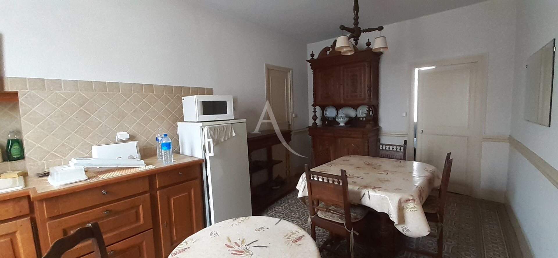 Photo EN VENTE  - La Guerche Sur L'Aubois - MAISON DE VILLE AVEC JARDIN ET GARAGE ! image 4/6