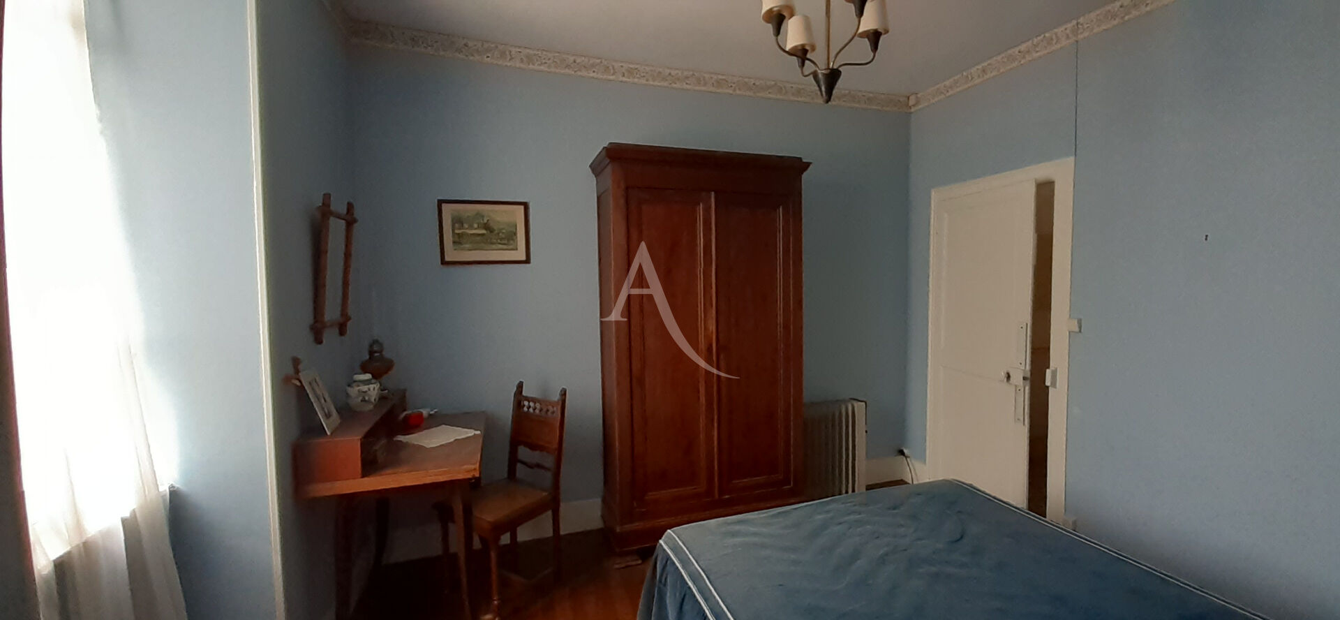 Photo EN VENTE  - La Guerche Sur L'Aubois - MAISON DE VILLE AVEC JARDIN ET GARAGE ! image 5/6