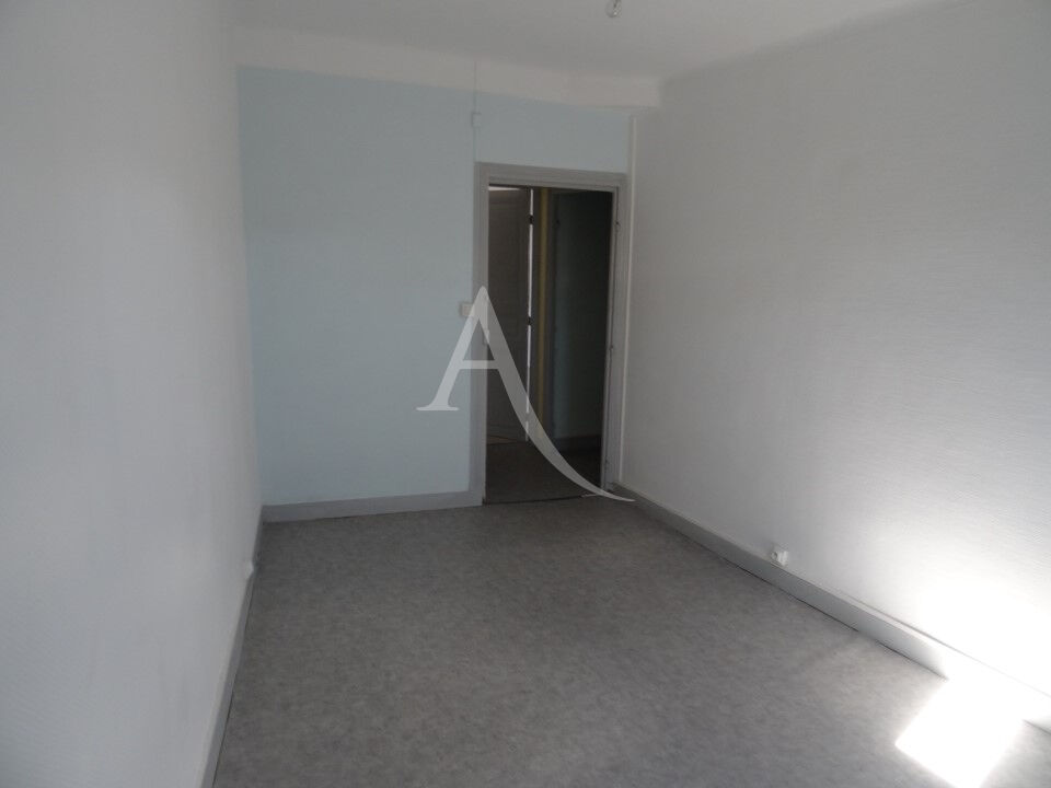 Photo EN VENTE - NEVERS - Appartement 2 chambres  cave Grenier image 4/6