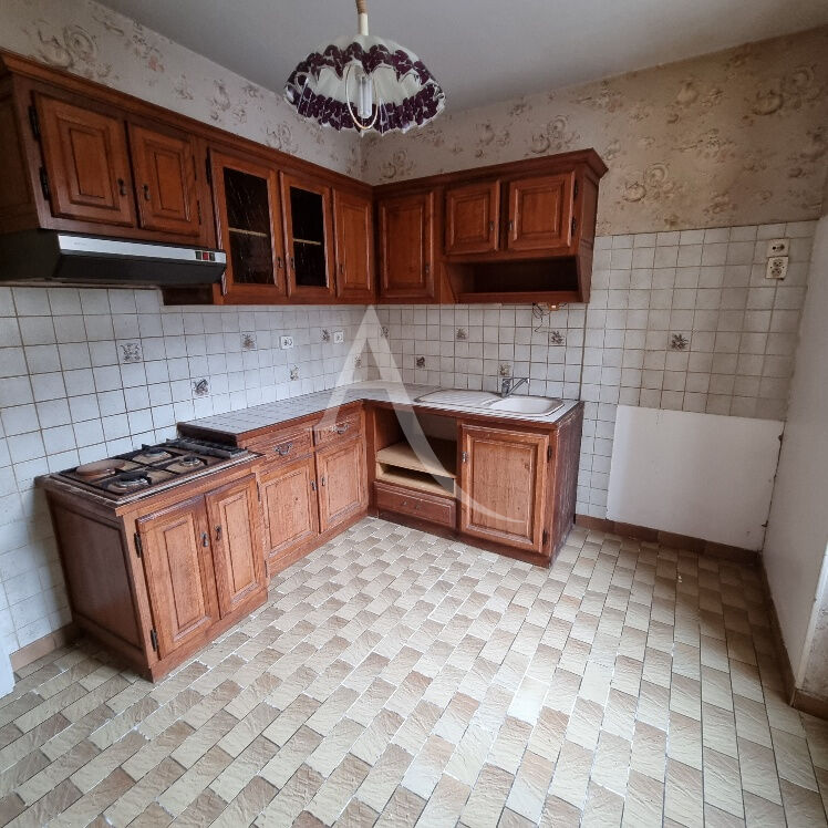 Photo EN VENTE FOURCHAMBAULT - MAISON 2 CHAMBRES AVEC COUR ET ATELIER ! image 2/6