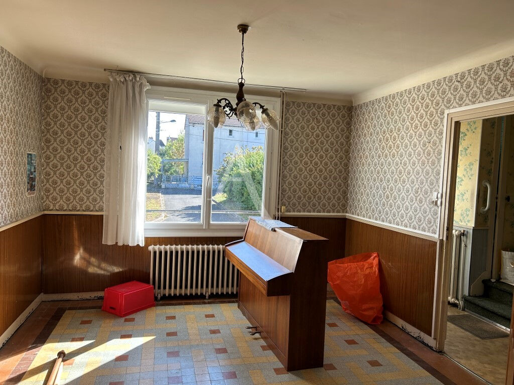 Photo EN VENTE - NEVERS- 2 H PARIS - Maison sur sous-sol  3 Chambres terrain image 4/6