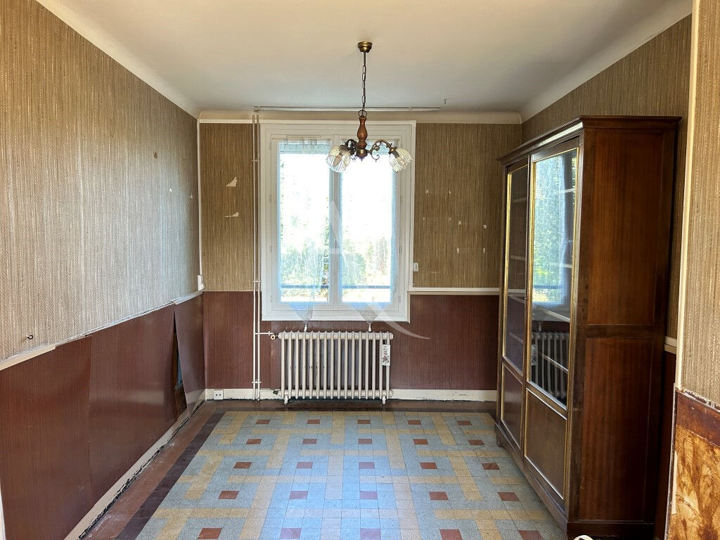 Photo EN VENTE - NEVERS- 2 H PARIS - Maison sur sous-sol  3 Chambres terrain image 5/6