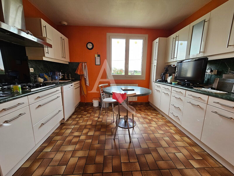 Photo EN VENTE - 5 mn COSNE / LOIRE maison  3 chambresTERRAIN image 5/6