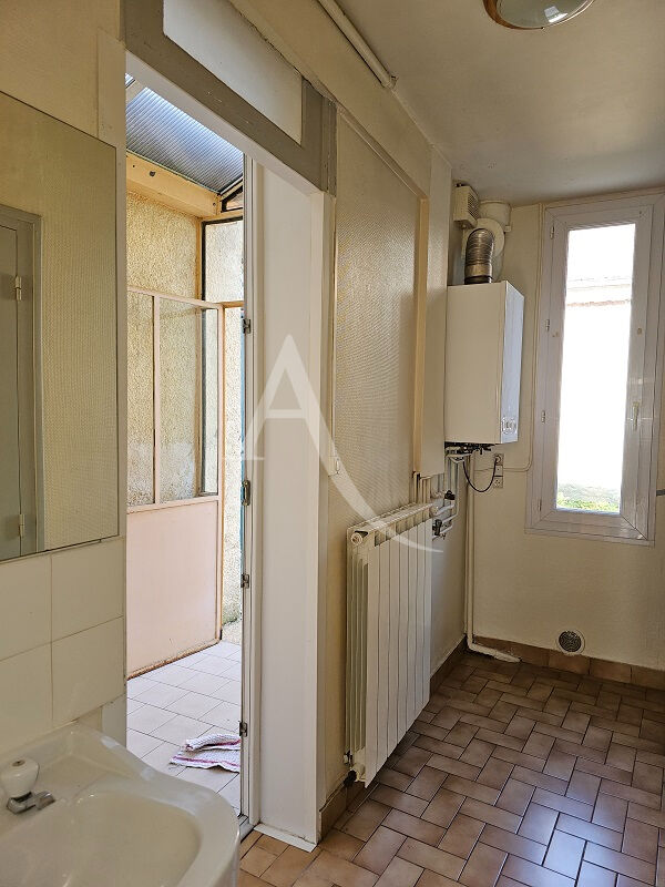 Photo Maison en vente  Cosne Sur Loire 4 pièce(s) 70 m2 2 chambres jardin image 4/6