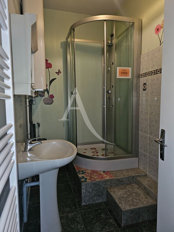 Photo en vente appartement au RDC 2 chambres centre ville Cosne sur Loire image 5/6