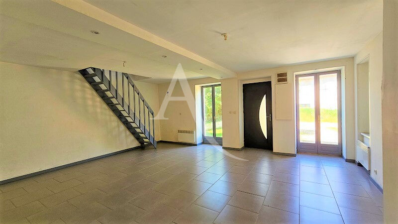 Photo en vente Maison  4 pièce(s) 100 m2 2 chambres garage terrain image 2/6