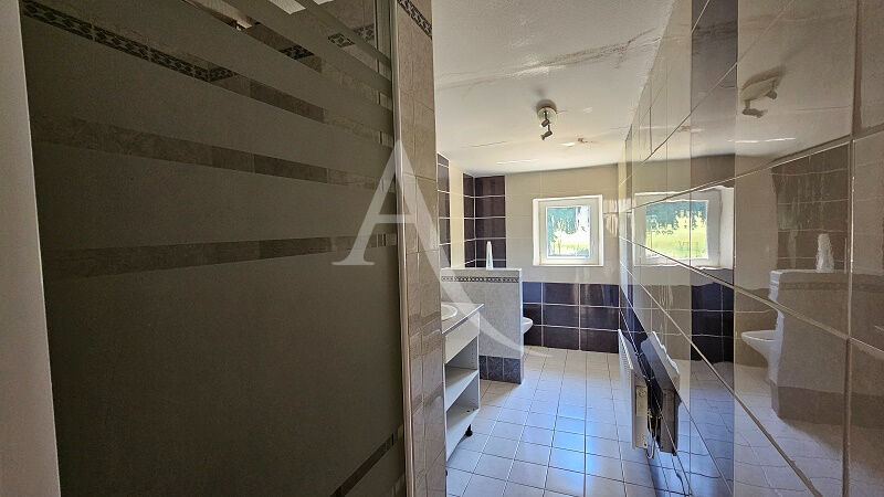 Photo en vente Maison  4 pièce(s) 100 m2 2 chambres garage terrain image 3/6