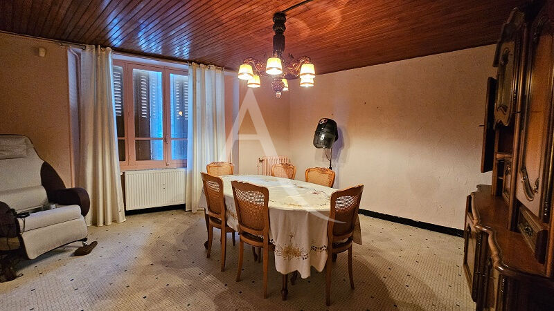 Photo en vente Maison Bouhy 7 pièce(s) 190 m2 3 chambres garage atelier image 4/6