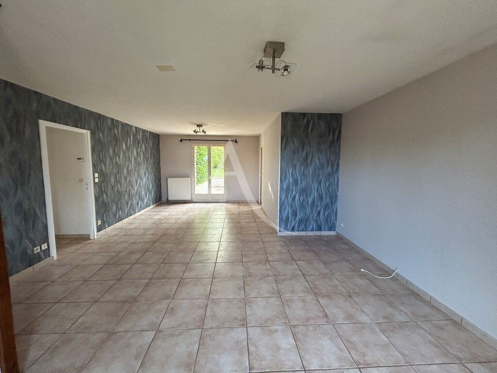 Photo EN VENTE - CHALLUY - Maison plain pied 4 chambres image 2/6