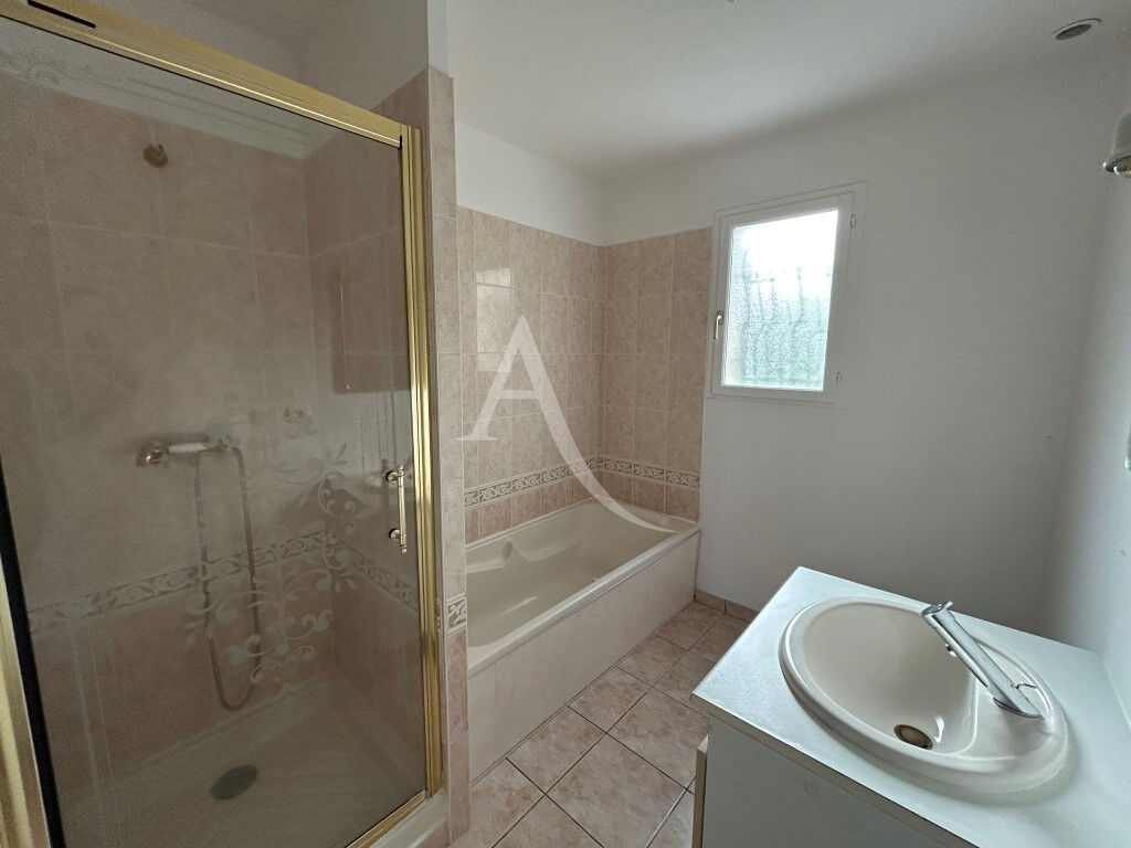Photo EN VENTE - CHALLUY - Maison plain pied 4 chambres image 5/6