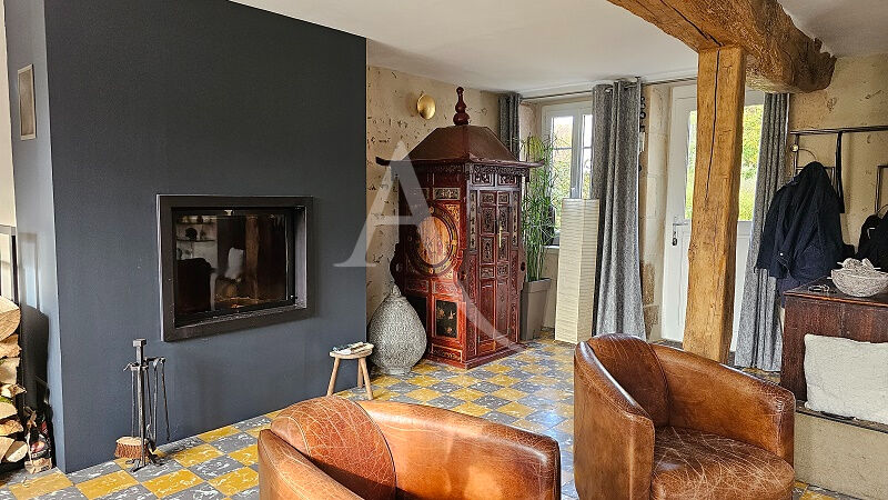 Photo Longère rénovée en vente , chambre de plain pied, jardin image 6/6