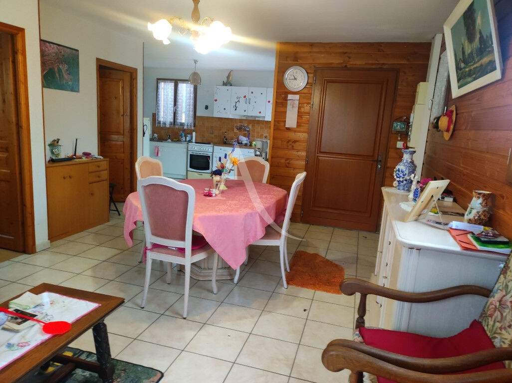 Photo A VENDRE -ST PIERRE LE  MOUTIER  Maison style chalet image 6/6