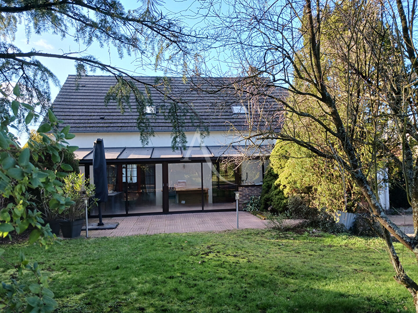 Photo EN VENTE  LA GUERCHE SUR L'AUBOIS - MAISON DE PLAIN-PIED 4 CHAMBRES image 3/6