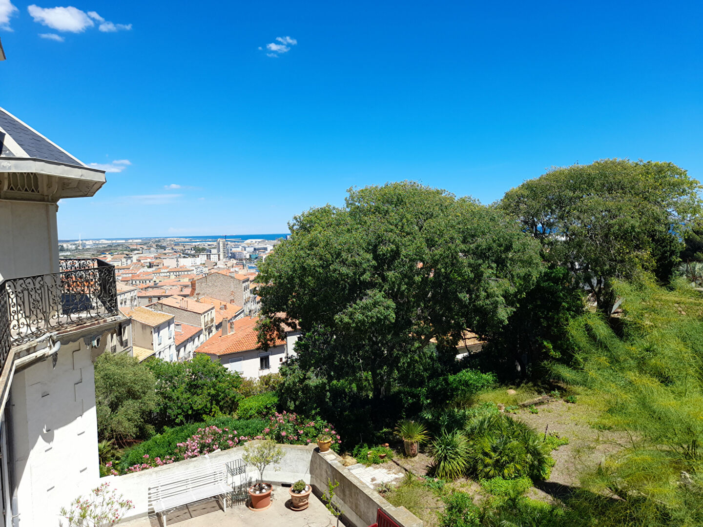Agence immobilière de L'Adresse  - AGENCE LA CORNICHE - L'ADRESSE - AGENCE LA CORNICHE - SERVICE TRANSACTION
